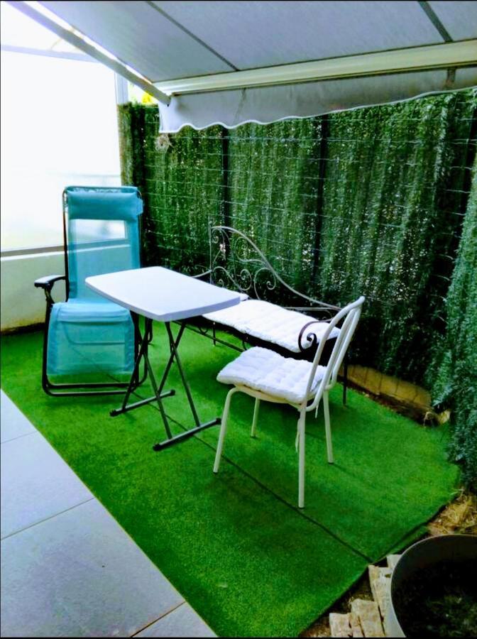 NICE VIEW Jolie Studio avec Jardin Esterno foto